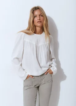 Brownie Camisas Y Blusas*Blusa cuello redondo smock en pico Crudo